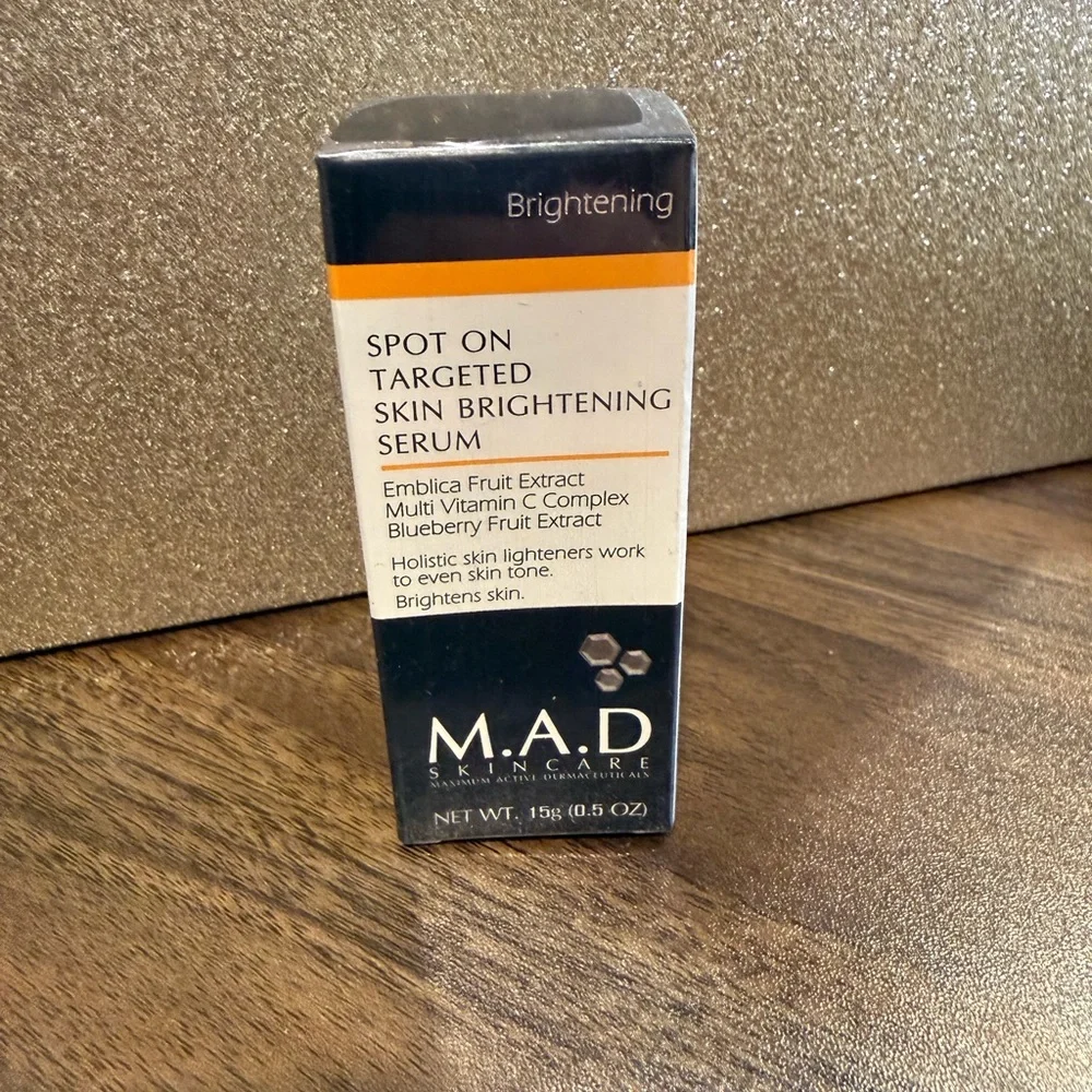 *NEW*.5oz* M.A.D* Spot On Targeted Skin Brightening Serum